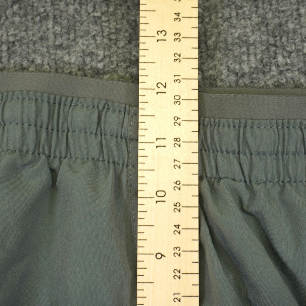 Nike Running Shorts Womens M Gray Dri-FIT Zipper Pocket CZ9576-084 - Picture 4 of 11